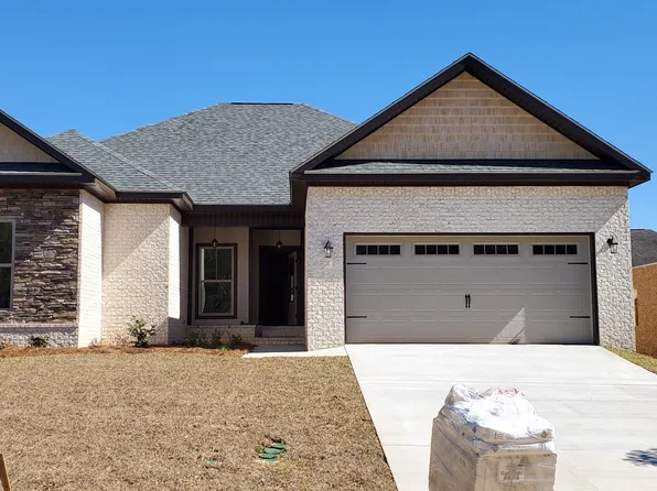 205 Savannah Dr, Enterprise, AL 36330