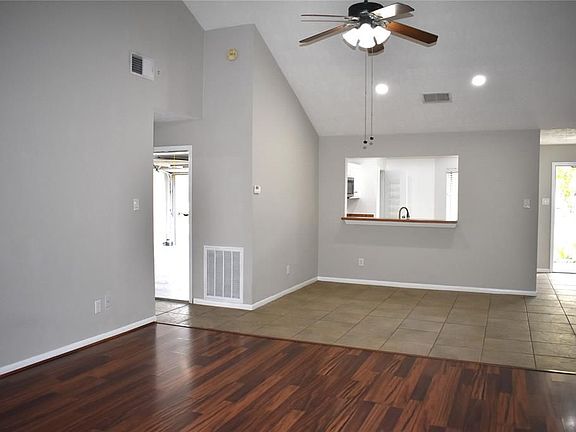 3rd image of 19423 Indian Grass Dr