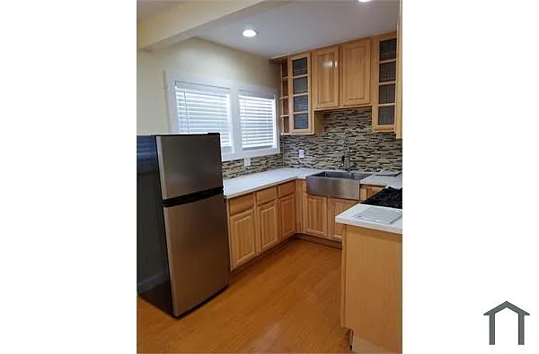 Building Photo - 6519 Crenshaw Blvd #6521