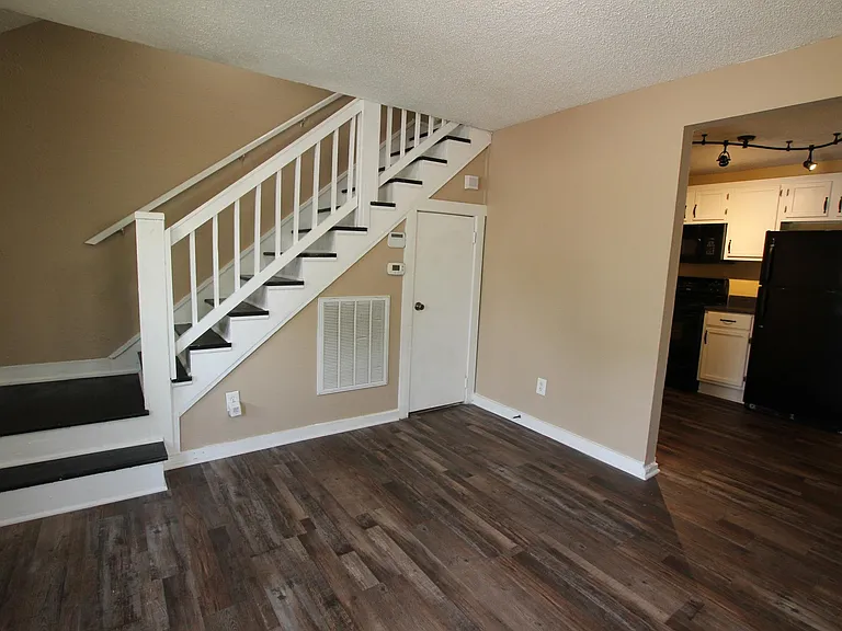 1206 Keller Ave #A — Photo 2