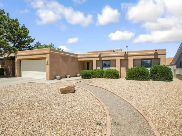 5115 Vicksburg Dr NW, Albuquerque, NM 87120
