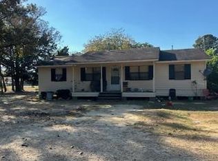 1093 McComb Holmesville Rd, McComb, MS 39648