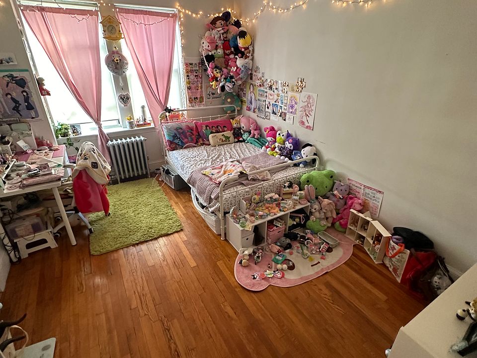 1st image of 28 Colborne Rd APT 12A