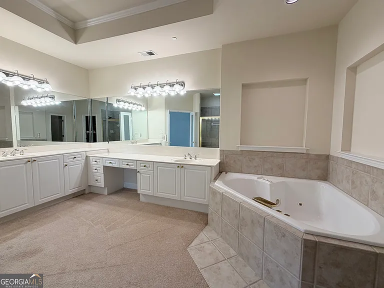 1221 Creekside Pl SE — Photo 16