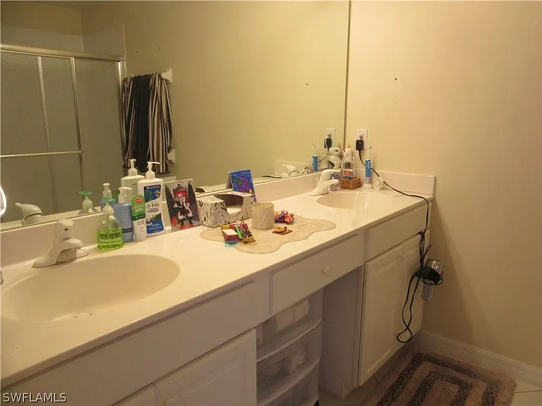 8310 Village Edge Cir #3 — Photo 11