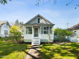 1019 E Lakeside Ave, Coeur D Alene, ID 83814