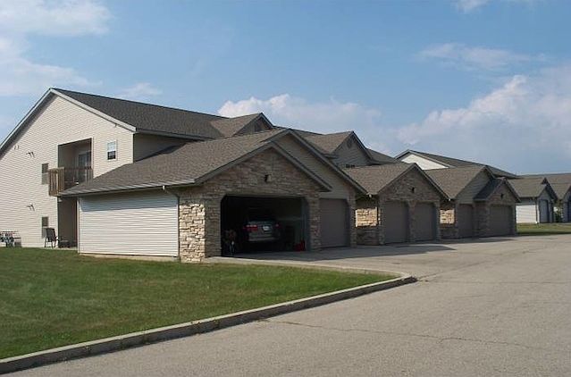 1st image of 5204 Paulson Ct APT 3