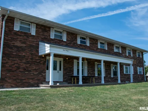 720 Wigwam Hollow Rd #1, Macomb, IL 61455