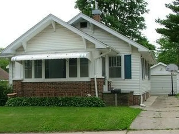 108 N 15th St, Marshalltown, IA 50158