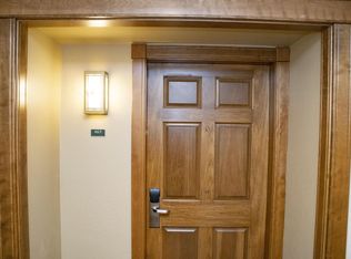 101 Osthoff Ave #463, Elkhart Lake, WI 53020