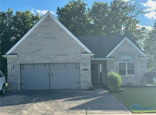 204 Kierra Ln, Swanton, OH 43558