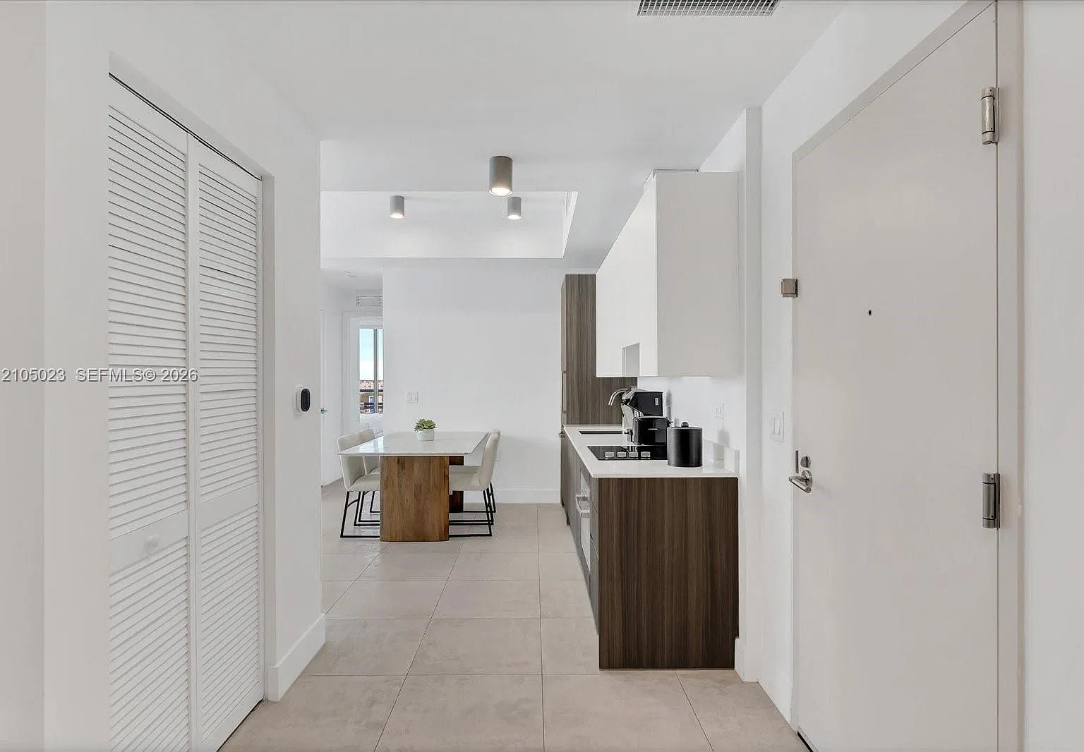 Smart Brickell Condo — Photo 4