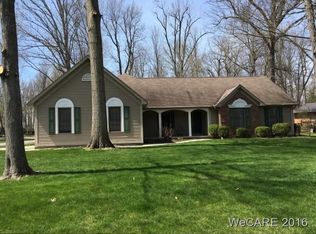 935 Christopher Cir, Ada, OH 45810