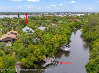 216 SE Atlantic Dr, Lantana, FL 33462