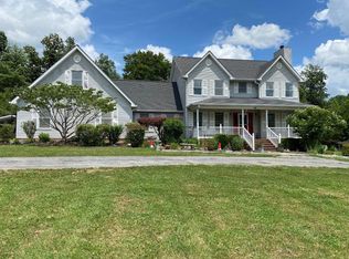 221 Southwood Rd, Livingston, TN 38570