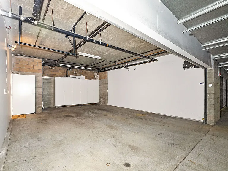 231 Aviation Pl — Photo 44