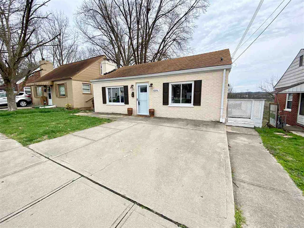 4506 Church St photo 1