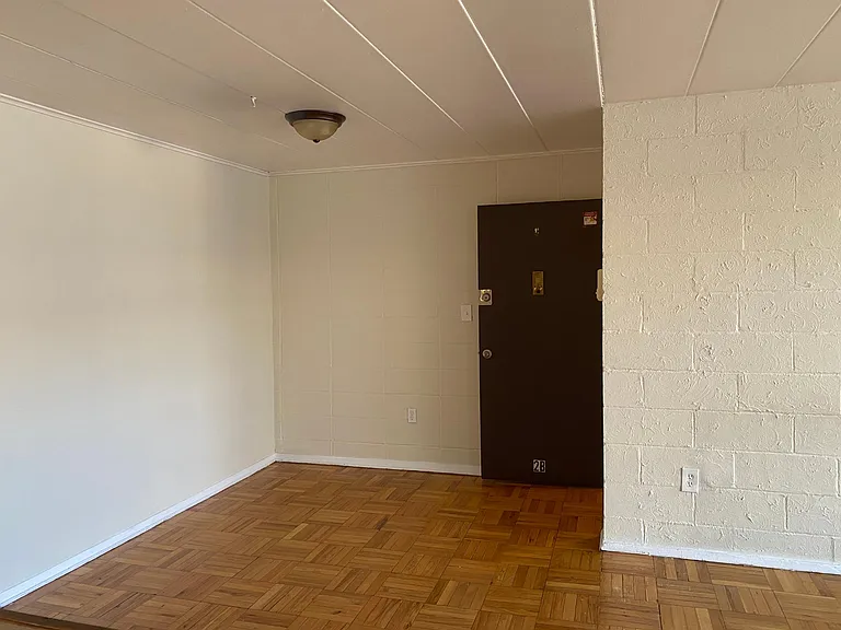 2A Duryea Pl — Photo 3