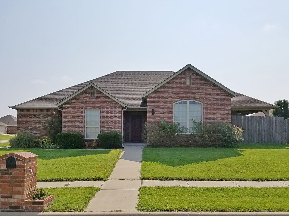 Corner lot. Great yard.