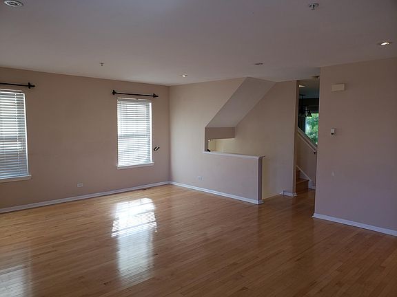 5th image of 1114 Shorewood Ct