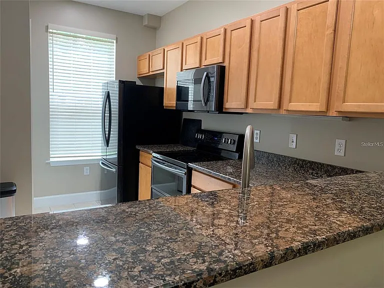 887 NW 21st Ave #887 — Photo 13