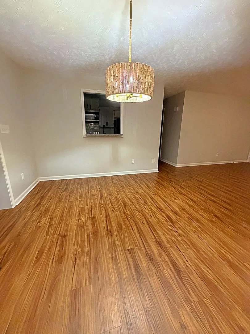 Beautiful 2-Bedroom, 2-Bath Condo in Governors Court — Photo 4
