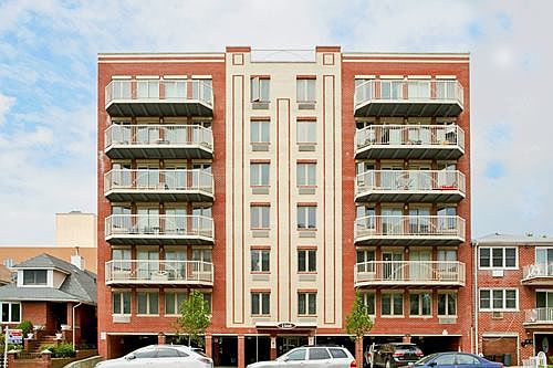 2nd image of 1560 W 6th St APT 4C