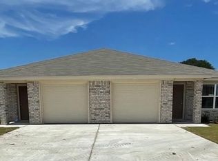 1705 Castroville Trl, Copperas Cove, TX 76522