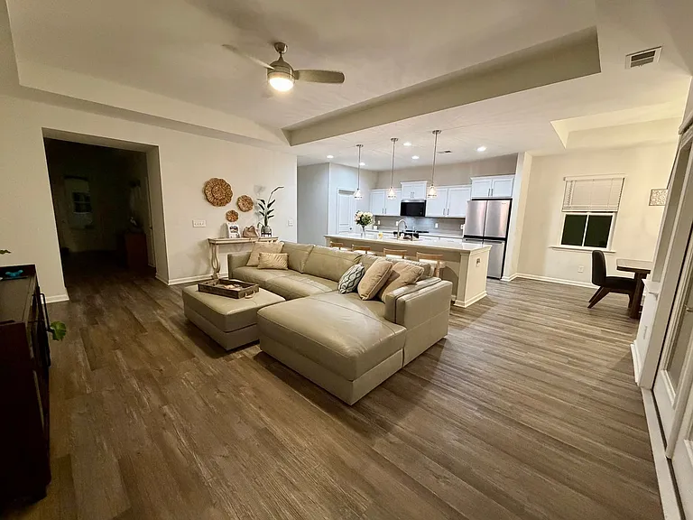 84 Flagstaff Ln — Photo 8