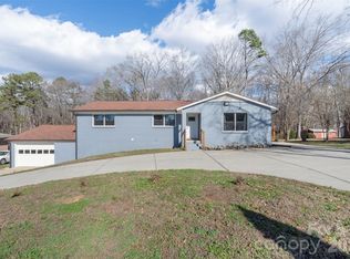 142 Shadowbrook Rd, Mount Holly, NC 28120