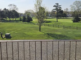 317 Country Club Dr #317, Saint Clair Shores, MI 48082