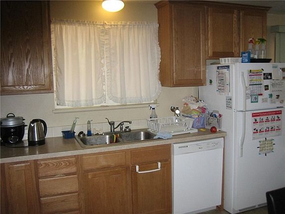 3rd image of 1301 Violet Meadow St S