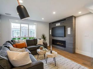 288 Saint Davids Ave, North Vancouver, BC V7L4X2