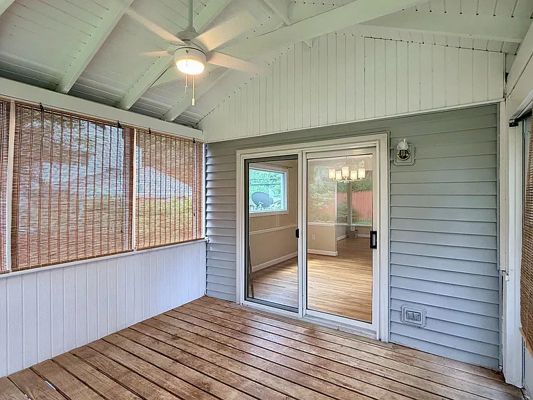 14605 Nadine Dr — Photo 28