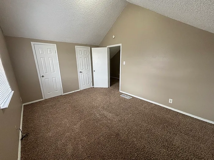 1318 E Pine Ave — Photo 20