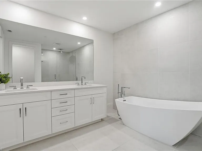 1130 3rd Ave S #109 — Photo 18