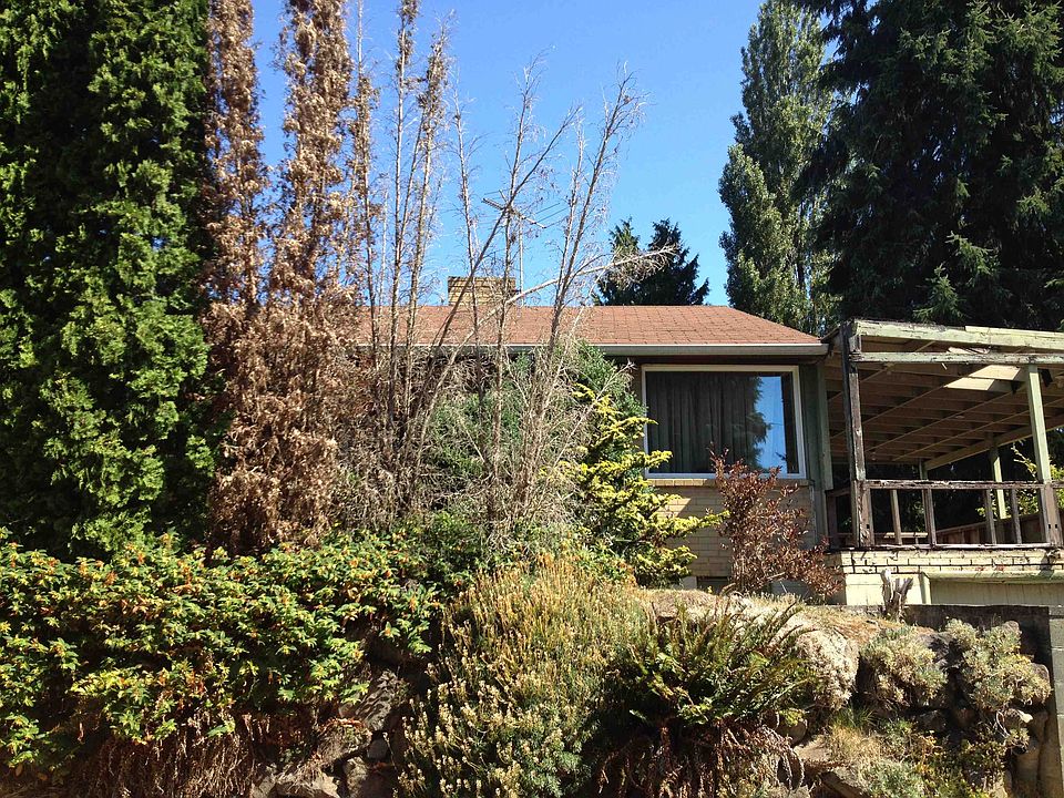 2nd image of 10302 23rd Ave NE