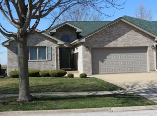 15 Hilgert Ct, Grant Park, IL 60940