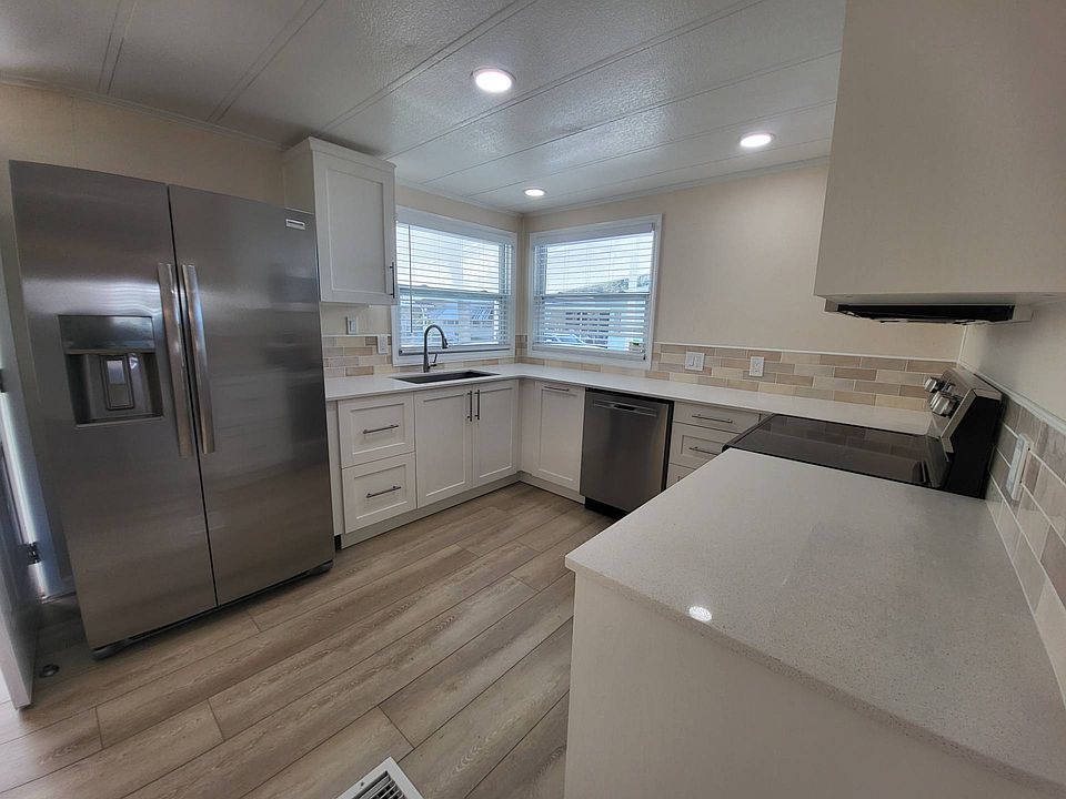 1st image of 435 16th Ave SE Lot 588