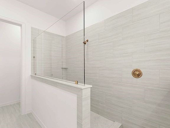 5th image of 1327 Eclipse Way