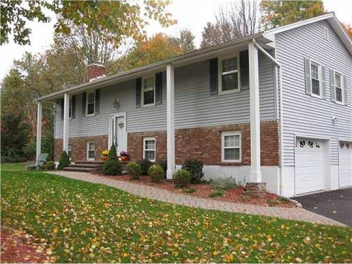 1st image of 1 Wedgewood Ln