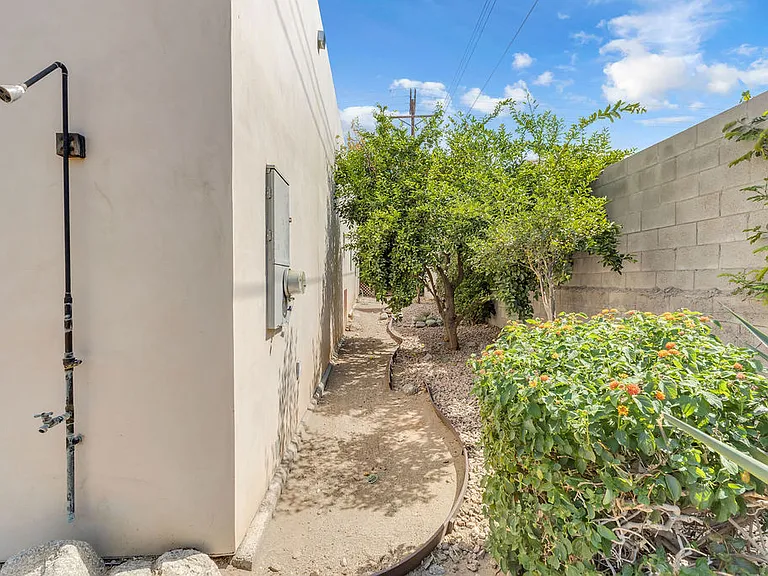53945 Eisenhower Dr — Photo 59