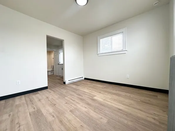 113 S Monroe St, 113 S Monroe Ave APT 2, Green Bay, WI 54301