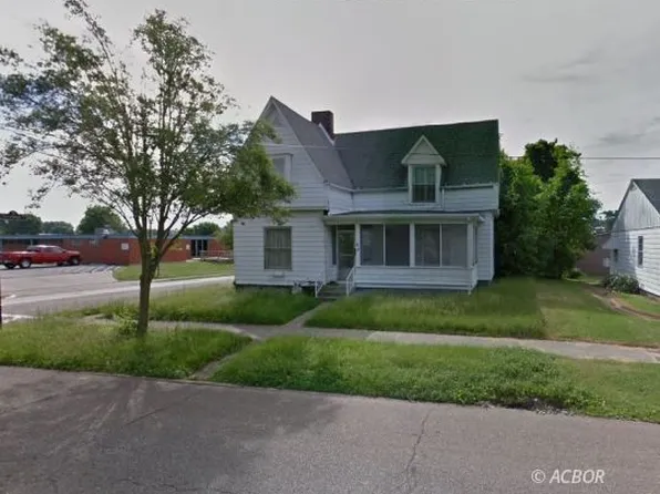 997 4th Ave, Gallipolis, OH 45631