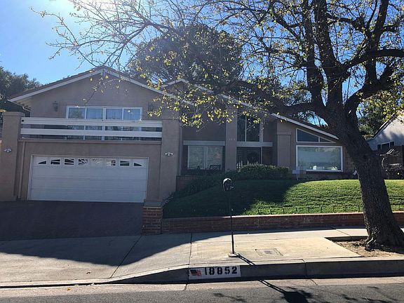 2nd image of 18852 Killoch Way