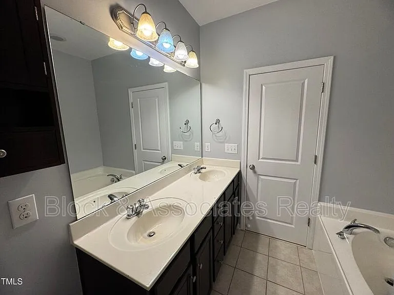 748 Wickham Ridge Rd — Photo 14