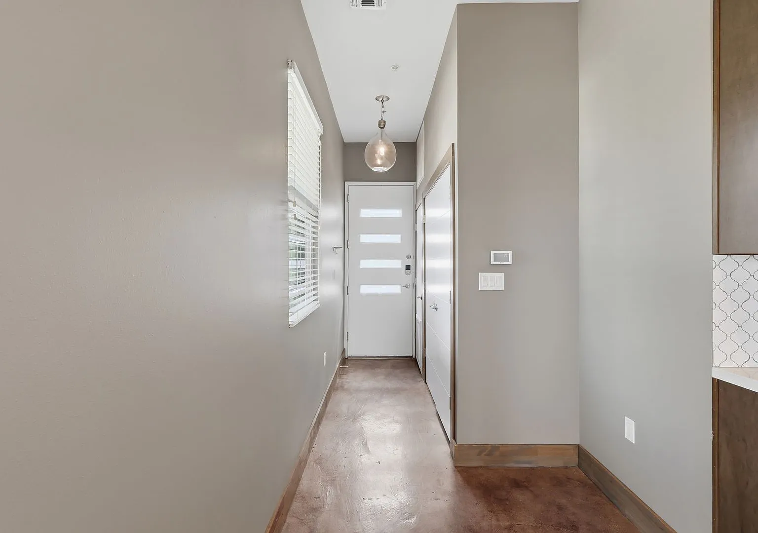 Urban living at its finest! — Photo 3