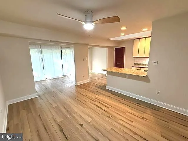 30 E Bluebell Ln — Photo 7
