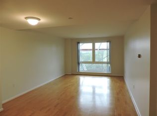 1000 Massachusetts Ave #305, Cambridge, MA 02138