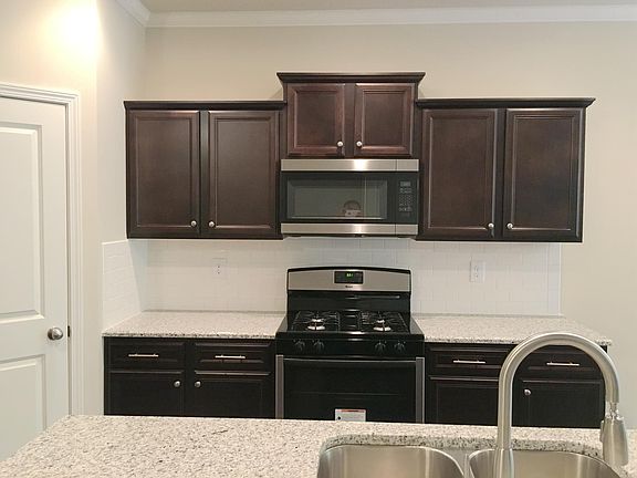 2nd image of 482 Braemore Mill Dr